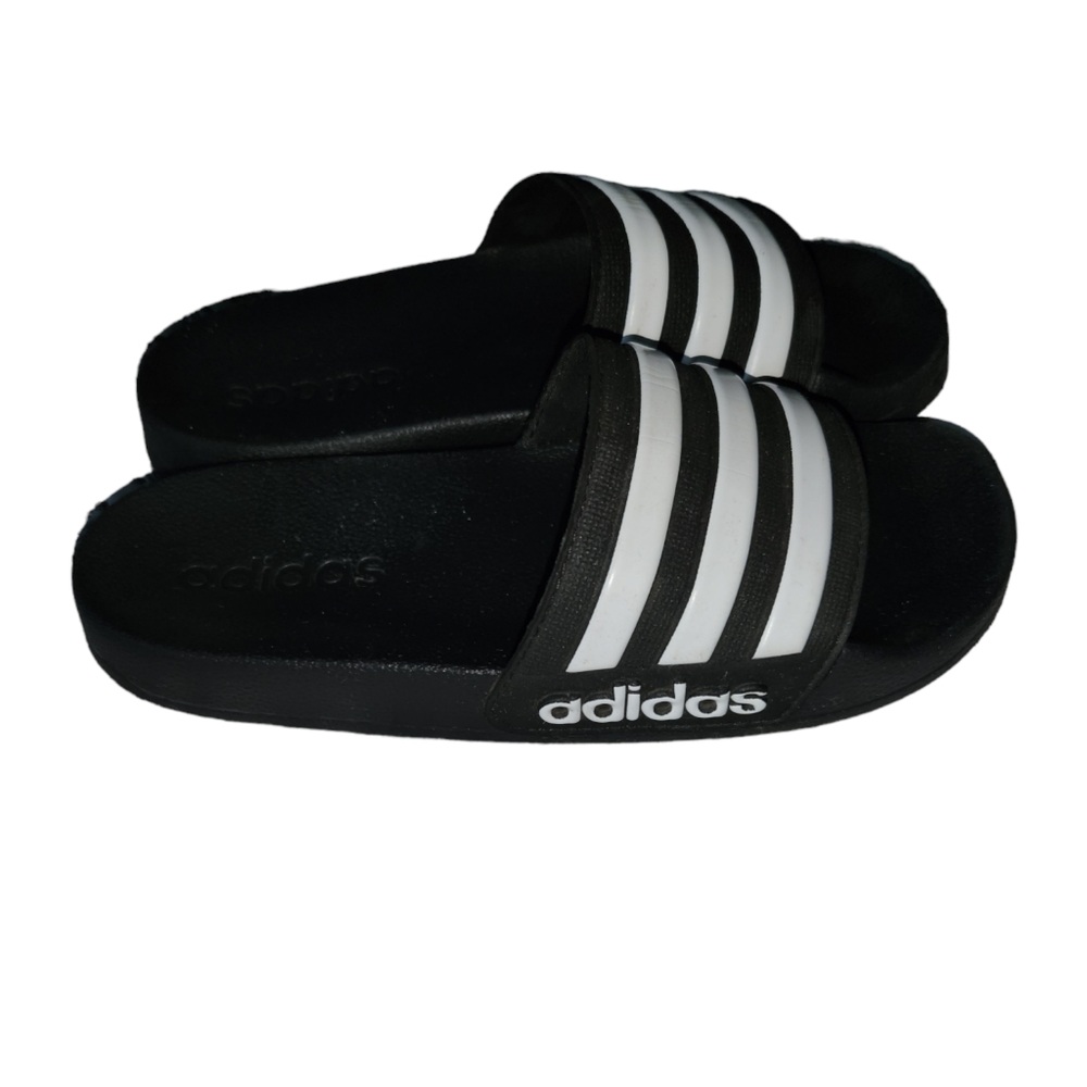ADILETTE SHOWER SLIDES